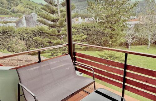 Sete Cidades House | Casa dos Pais - Garden & Lake I (Sete Cidades)
