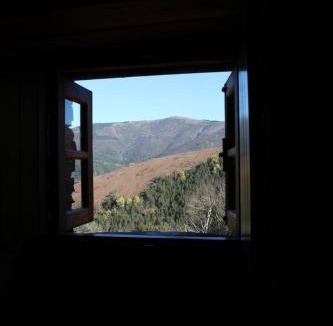 Lousa House | Casa dos Trilhos