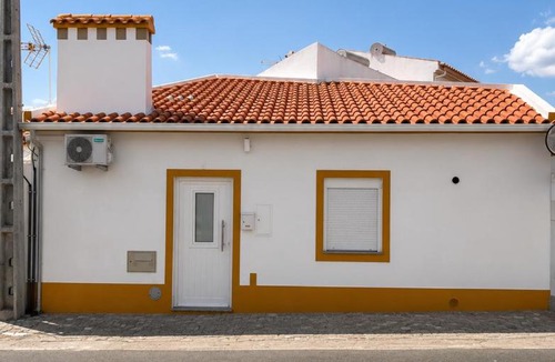 Flor da Rosa House | Casa Ducrate by Asterisco Secular
