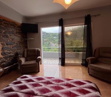 Faial House | Casa Duque in Santana with AC and heating