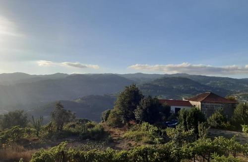 Resende House | Casa em Resende com Vista Para o Rio Douro