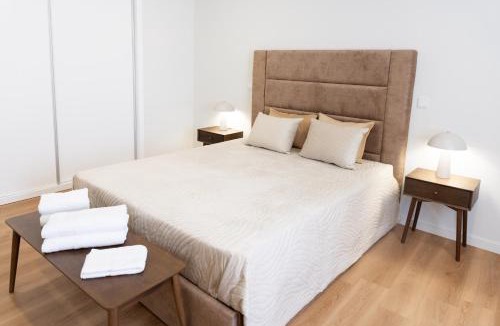 Montalegre House | Casa Flavius Montalegre