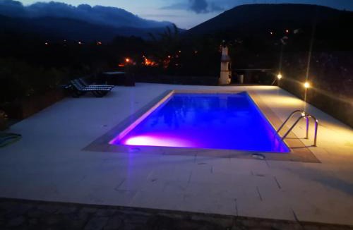 Castanheira de Pera Villa | Casa Kika e Noelle