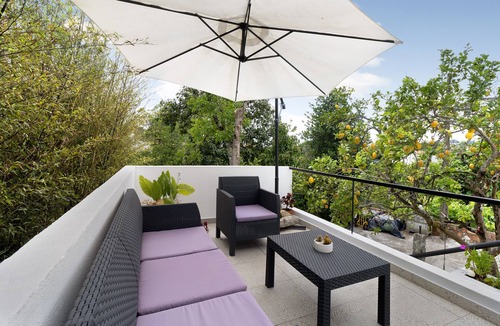 Vila Nova d'Anha House | Casa Kiko, Art and Biological Gardening Project