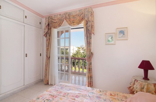 Lagos e Relvas Villa | Casa 'Lagos e Relvas' with Mountain View, Wi-Fi and Air Conditioning
