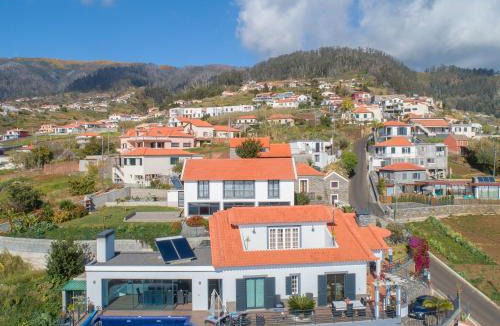 Arco da Calheta House | CASA LIRA Heated swiming, Sea View and Air Conditioning