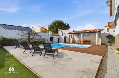 Torres Vedras House | Casa Lopes StaCruz - 3 bedrooms villa with pool and BBQ
