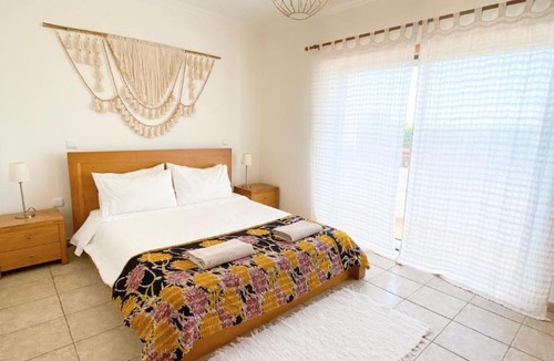 Burgau House | Casa Lua Guesthouse