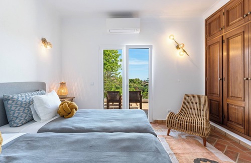 Ameijeira Villa | Casa Madeira - 4 Bedroom Villa in Lagos with extensive gardens, pool and sauna.