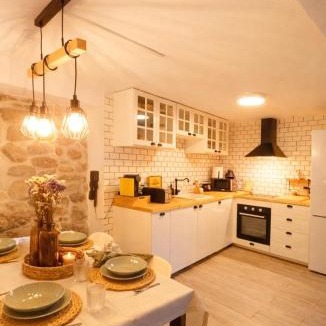 Seia House | Casa Martinho & Neves