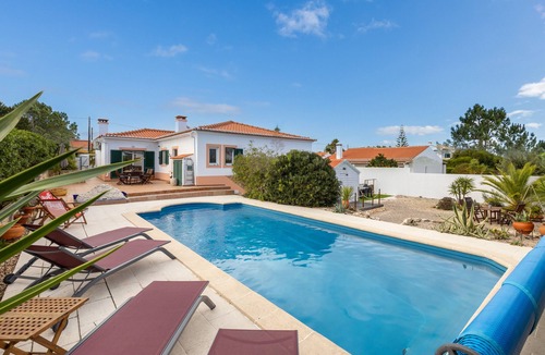 Aljezur Villa | Casa Monkey Business