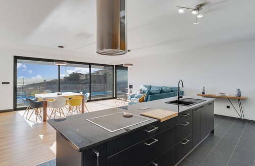 Estreito da Calheta House | Casa Mozart II