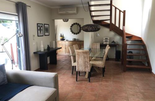 Castelo House | Casa na Praia Meco - Villas Vale do Meco