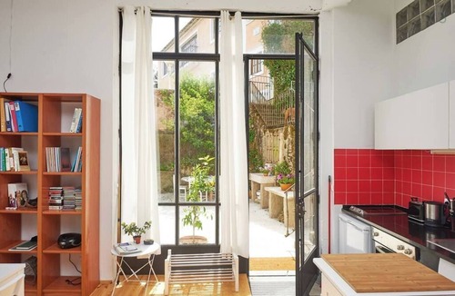 Monserrate Apartment | CASA NAS NUVENS - ARTISTS STUDIO. Views to Sintra mountain and Atlantic coast