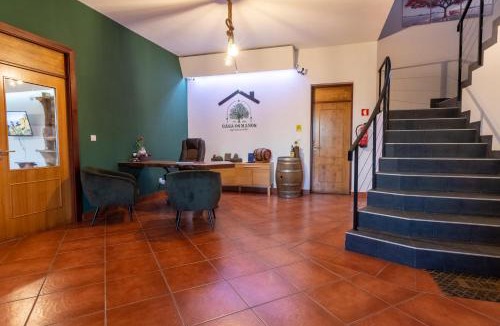 Santana House | Casa Os Manos - Hikers Lodge