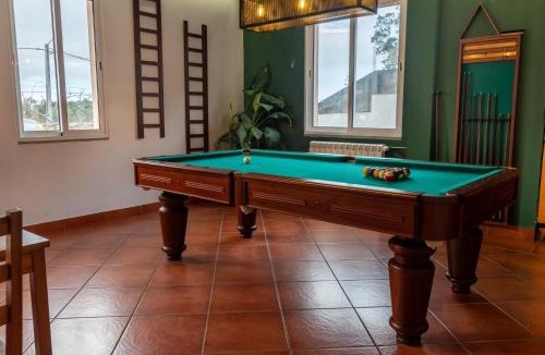 Santana House | Casa Os Manos - Hikers Lodge