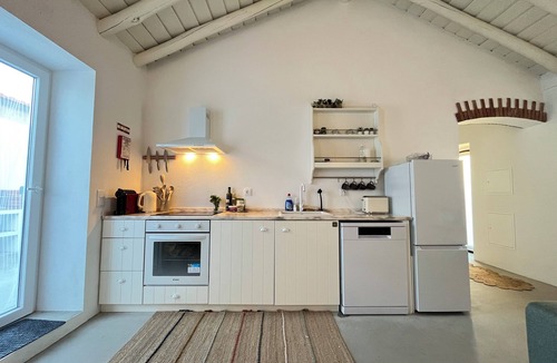 Sao Martinho House | Casa Palma with pool - Scandi decor - Portuguese atmosphere