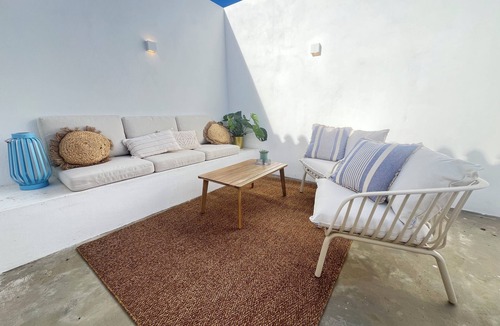 Sao Martinho House | Casa Palma with pool - Scandi decor - Portuguese atmosphere