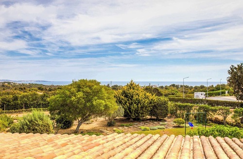Caramujeira Villa | Casa Ryder - Three Bedroom Villa, Sleeps 6