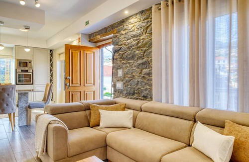 Ponta do Sol Apartment | Casa São Tiago, a Home in Madeira