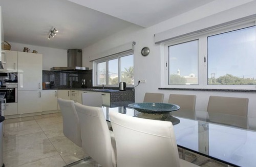 Sesmarias Villa | Casa San Marco - Large 5 bedroom villa for 10 people with heated pool