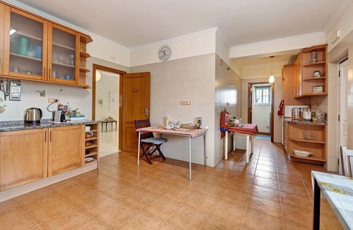 Mafra House | Casa Serra e Mar with pool, garden and Wi-Fi