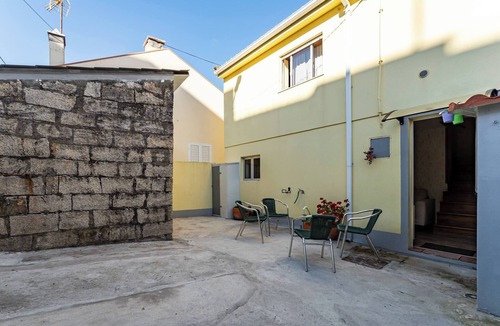 Vila Praia de Ancora House | Casa Típica com Alma e Mar
