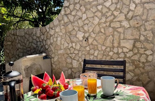Budens House | Casa Tranquilidade Private House l Garden l Beach