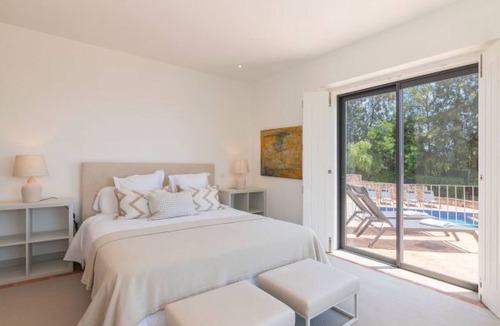 Alfeicao House | Casa Velha: Pool & Ocean View by Interhome