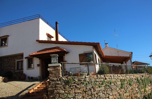 Penha Garcia Cottage | Casal da Serra - Guest accommodation