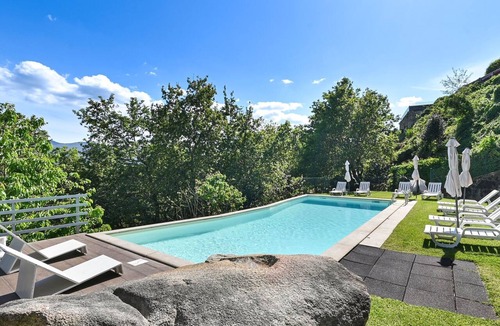 Arcos de Valdevez House | Casas das Olas 2 - Großartige Aussicht, 2 Pools, idealer Ort zum Entspannen und by Interhome