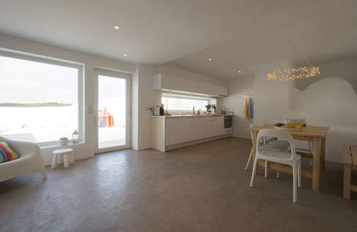 Peniche Ski Chalet | CASASUPERTUBOS - VILLA 9