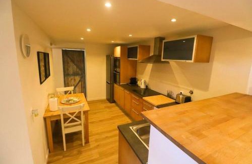 Cobre Apartment | Cascais Getaway with a shared pool