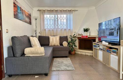Cascais Apartment | Cascais Quaint Cottage