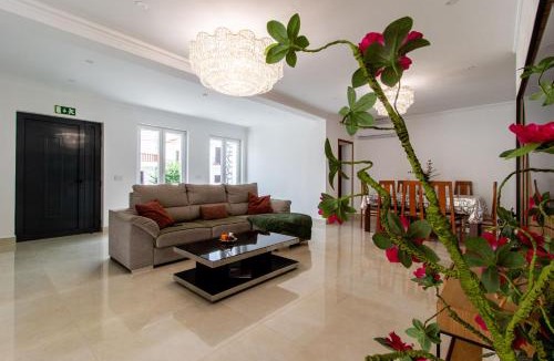 Quinta Do Conde House | Castelo Sereno