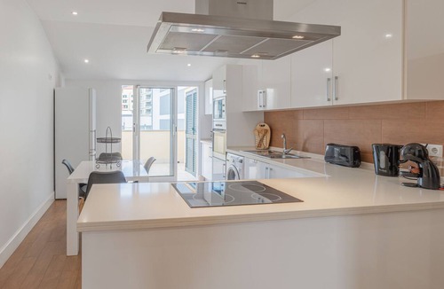 Sao Pedro House | Centre Funchal top floor terrace & large balconies