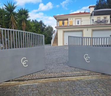 Santo Tirso House | Cerca do casal