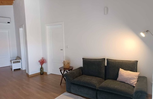 Alijo Cottage | Chalet in the Douro. Animals accepted In the Douro and Tua valley natural park