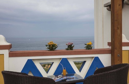 Azenhas do Mar Ski Chalet | Chalet O Amorzinho - Azenhas do Mar (ocean view)