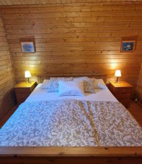 Silves Ski Chalet | Chalet Villa Mosquito