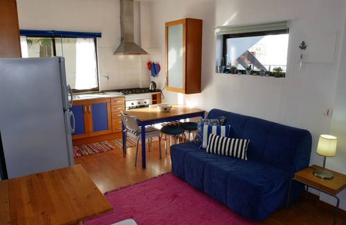 Nazare Apartment | Charming Apartment in Villa near the beach