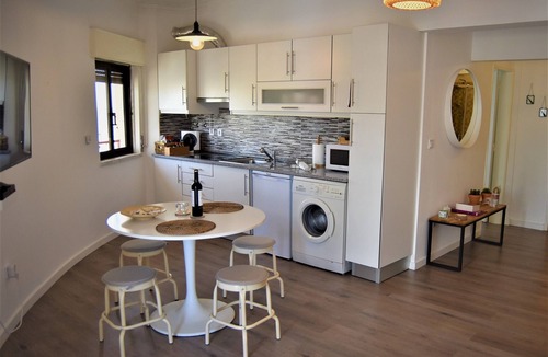 Costa de Caparica Apartment | Charming Apartment With Sea View Near Lisbon