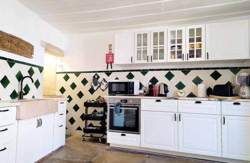 Penedo Villa | Charming Coastside Villa