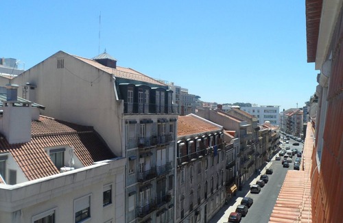 Sao Jorge de Arroios Apartment | Charming Family Apartment I