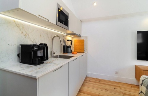 Encarnacao Apartment | Charming Flat in Lisbon’s Heart