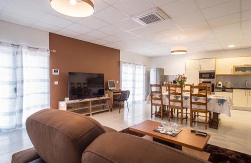 Leiria House | Charming house in Boa Vista with private pool