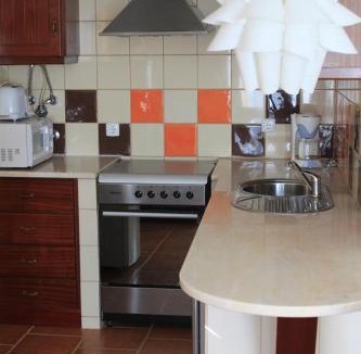 Serra da Pescaria House | Charming house in Nazaré with terrace and parking