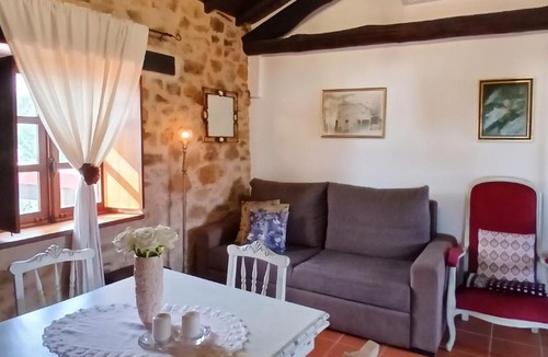Salsas House | Charming House in Parada + Fireplace