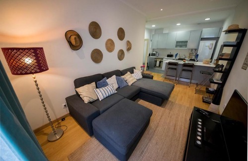 Cacilhas Apartment | Charming Tejo House, 2 bedrooms, Cacilhas center