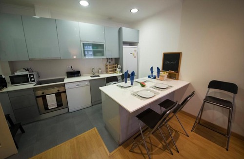 Cacilhas Apartment | Charming Tejo House, 2 bedrooms, Cacilhas center